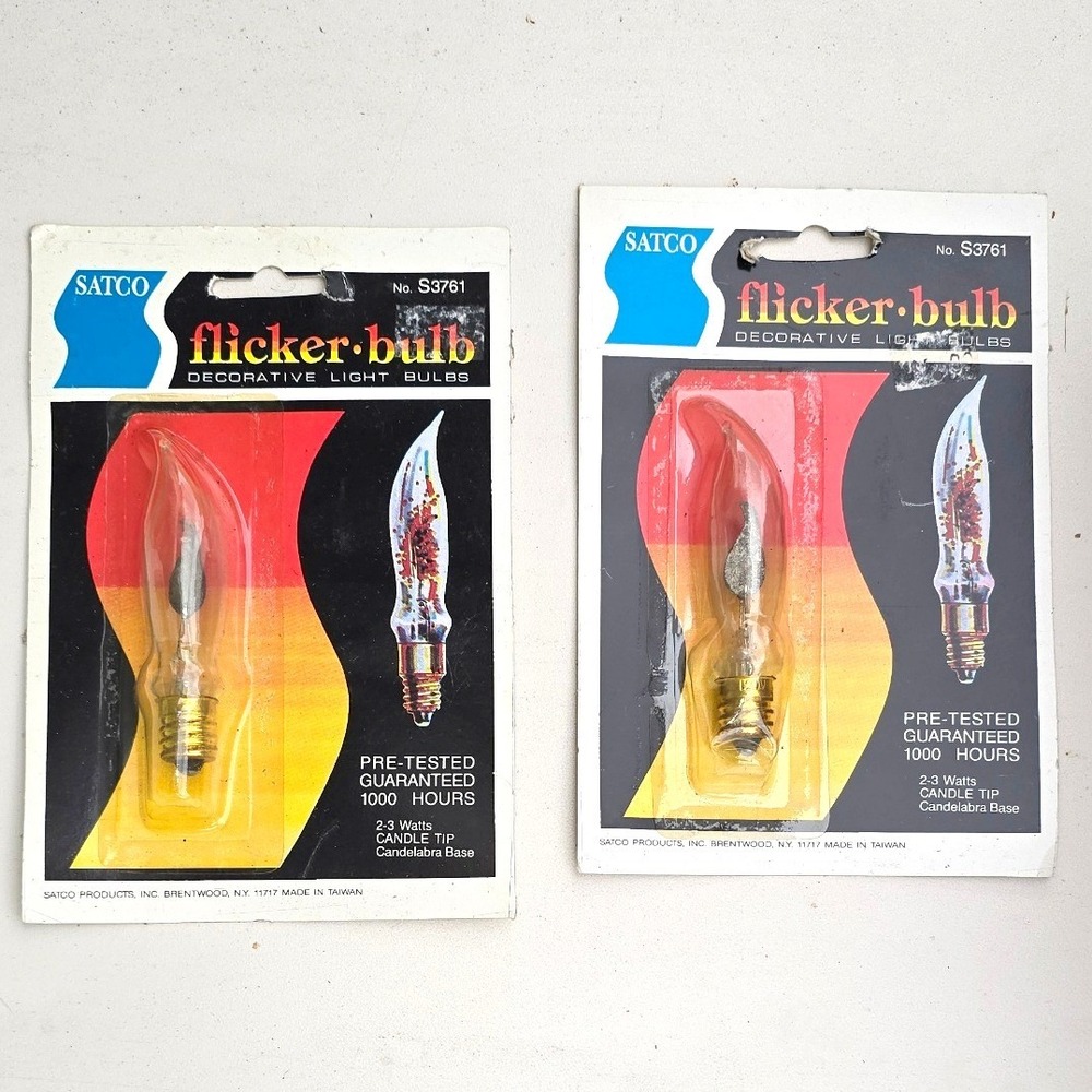 DEADSTOCK 2 Satco S3761 Flicker Flame Decorative Light Bulb Candelabra 3WE12 VTG
